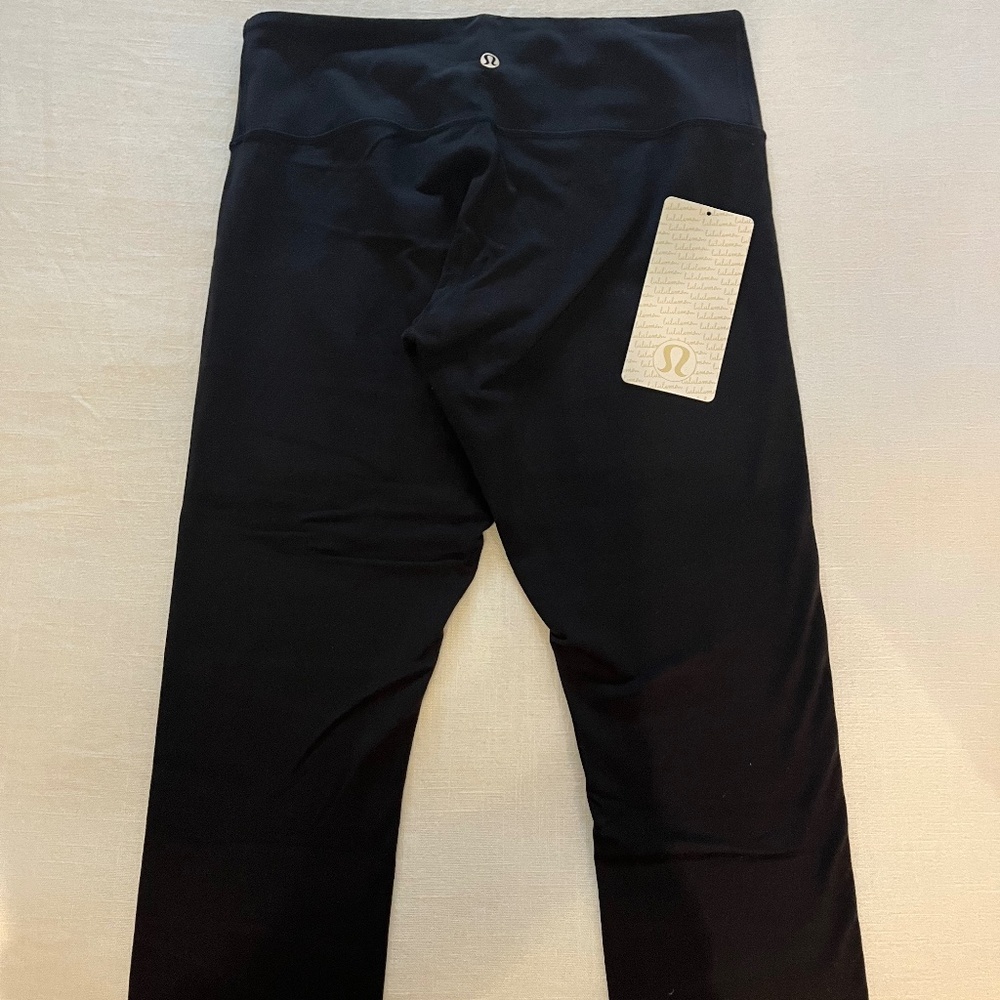 Gently Worn Lululemon "WUNDER UNDER CROP" Size 8, Mid Rise - 3 Pairs Available - Picture 5 of 6